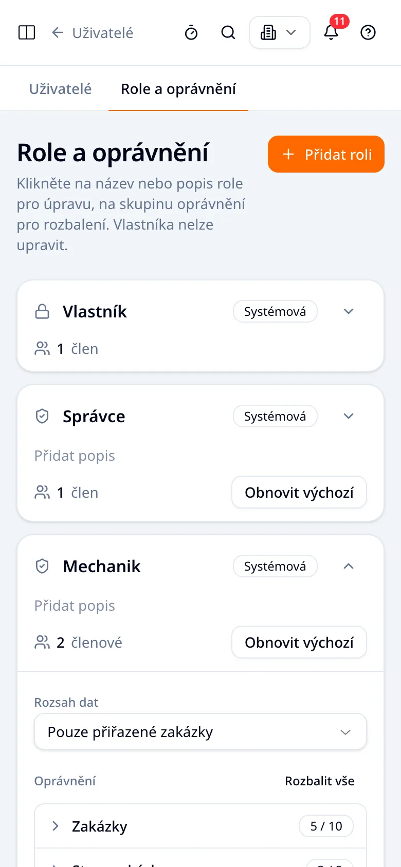 Role a oprávnění v telefonu: vlastník, správce a mechanik s rozsahem dat